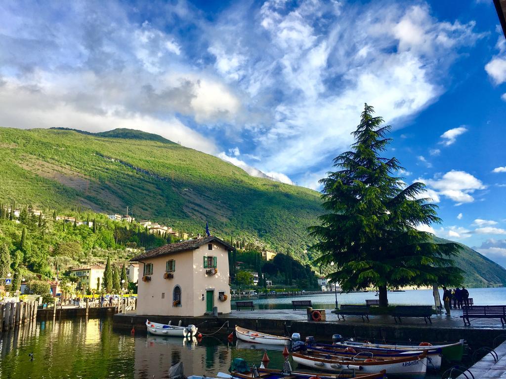 Hotel Benaco Torbole Sul Garda Exteriör bild